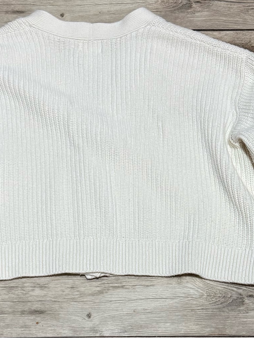 H&M Cream Ribbed V-Neck Button Cardigan - Picture 2 of 5